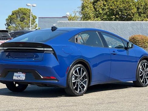 Certified 2023 Toyota Prius Prime Premium FWD image 2