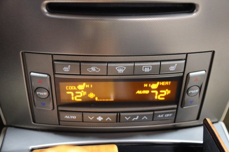Used 2005 Cadillac XLR RWD image 61
