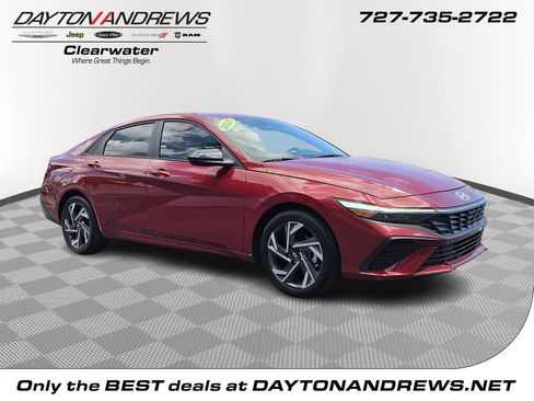 Used 2025 Hyundai Elantra Sport FWD image 1