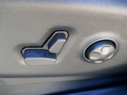 New 2026 Chrysler Pacifica Select image 16