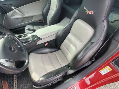 Used 2010 Chevrolet Corvette Coupe w/ Roof Package image 19