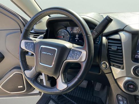 Used 2019 GMC Yukon Denali AWD/4WD image 23