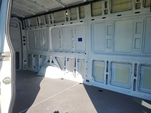 Used 2024 Mercedes-Benz Sprinter 2500 image 24