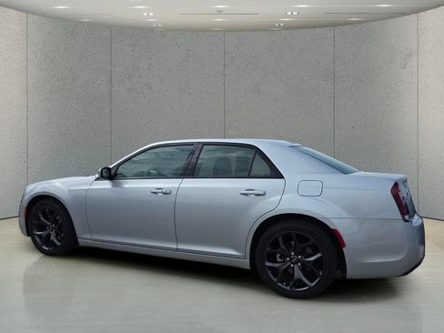 Used 2023 Chrysler 300 S RWD image 8