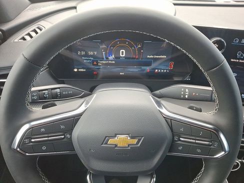 New 2026 Chevrolet Traverse LT image 9