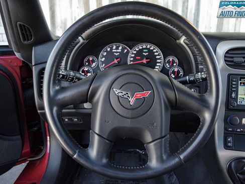 Used 2005 Chevrolet Corvette Coupe w/ Preferred Equipment Group RWD image 13