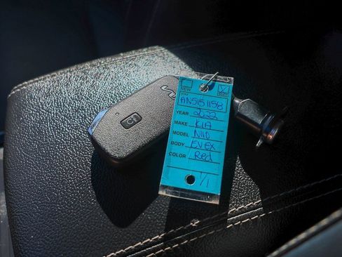 Used 2022 Kia Niro EX w/ Cold Weather Package image 28