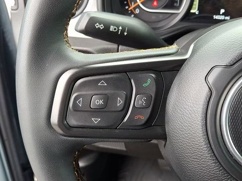 Used 2024 Jeep Gladiator Sport AWD/4WD image 17