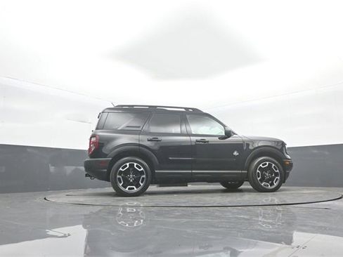 Certified 2023 Ford Bronco Sport Outer Banks w/ Tech Package image 33