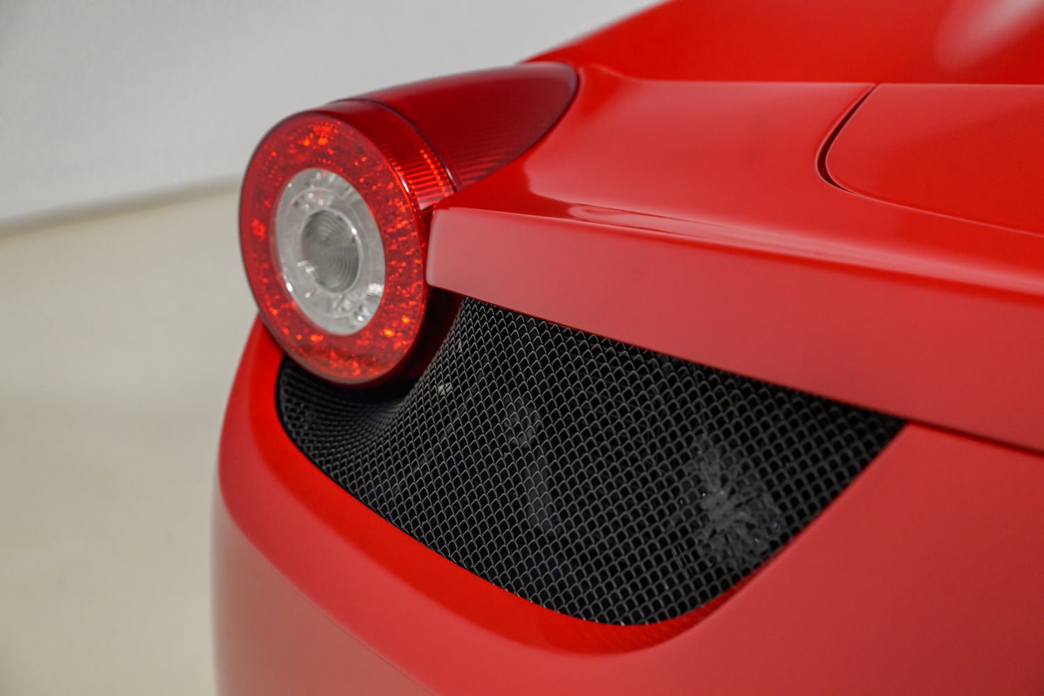 Used 2013 Ferrari 458 Spider RWD image 51
