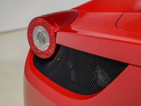 Used 2013 Ferrari 458 Spider RWD image 51