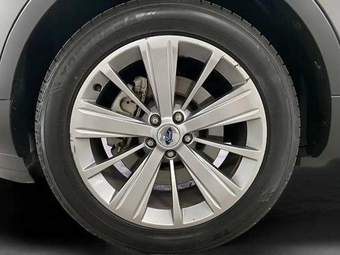 Used 2018 Ford Explorer Limited FWD image 28