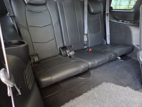 Used 2016 Cadillac Escalade Platinum AWD/4WD image 19