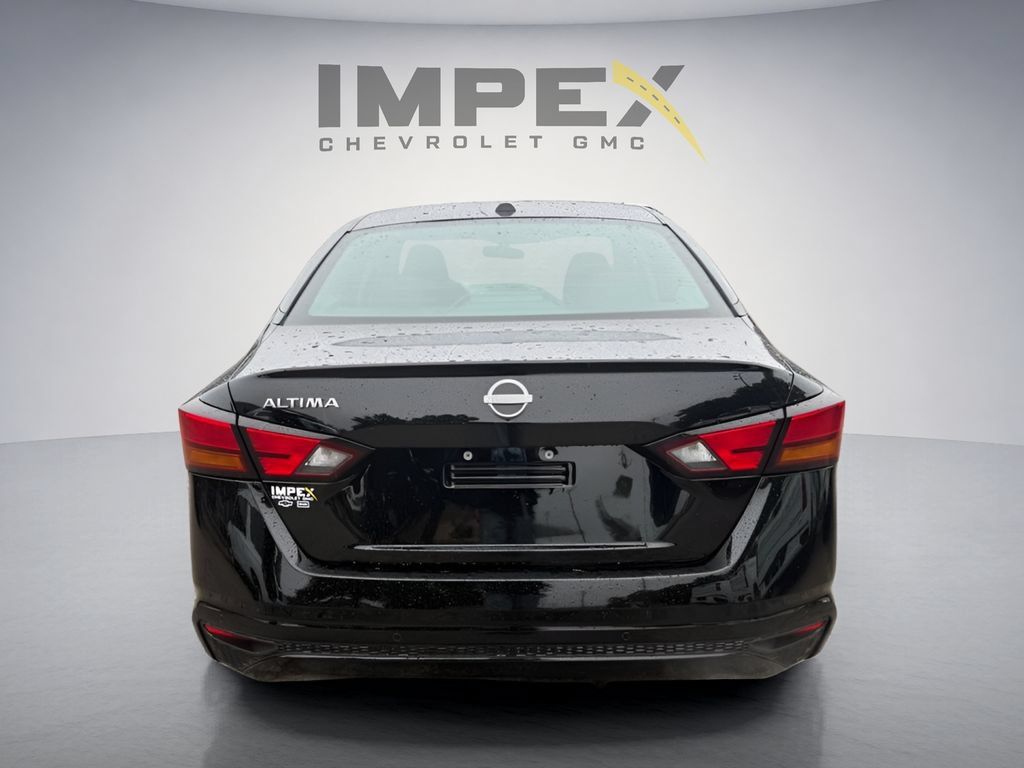 Used 2025 Nissan Altima 2.5 S FWD image 3