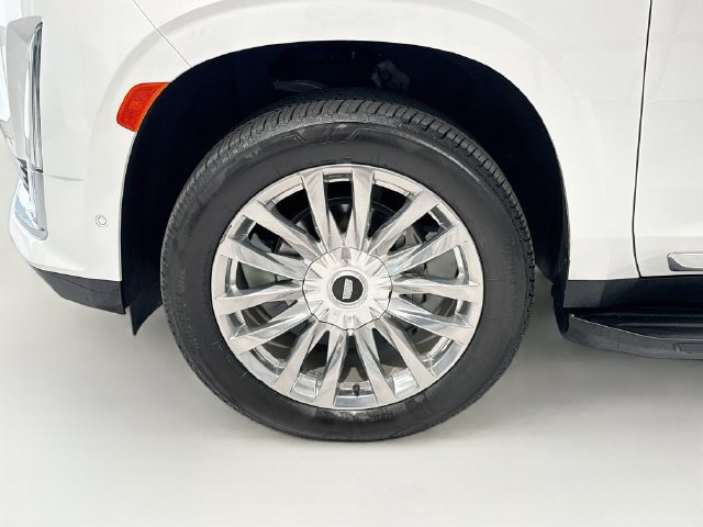 Used 2023 Cadillac Escalade Premium Luxury w/ LPO, Floor Liner Package AWD/4WD image 28