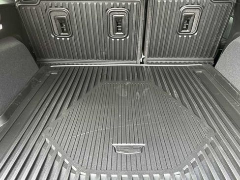 New 2026 Cadillac XT5 Luxury w/ LPO, Floor Liner Package image 15