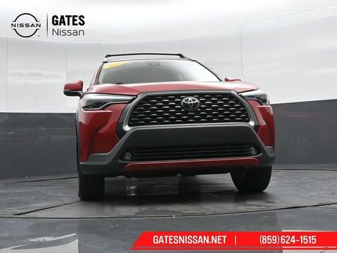 Used 2022 Toyota Corolla Cross XLE w/ Convenience Package image 54