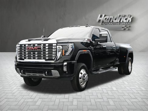 Used 2025 GMC Sierra 3500 Denali AWD/4WD image 5