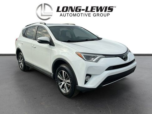 Used 2018 Toyota RAV4 XLE image 10