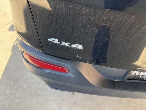 Used 2015 Jeep Cherokee Latitude w/ Cold Weather Group image 10