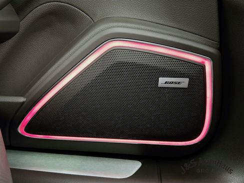 Used 2021 Porsche Panamera 4S image 32