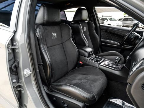 Used 2019 Dodge Charger Scat Pack w/ Plus Group RWD image 37