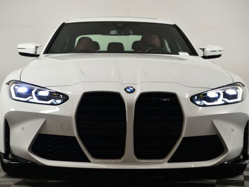 Used 2023 BMW M3 Sedan w/ Executive Package image 5