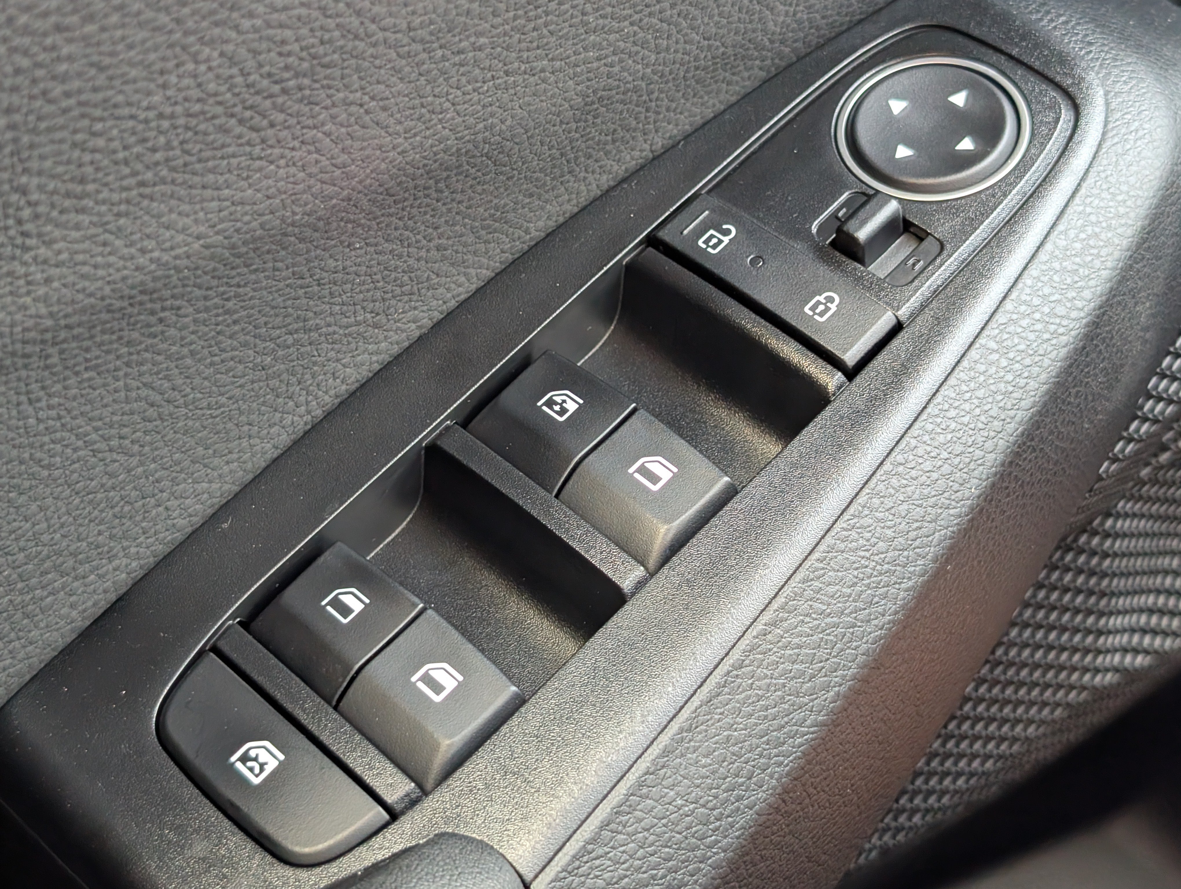 New 2026 Kia Seltos SX w/ SX Sunroof Package AWD/4WD image 22