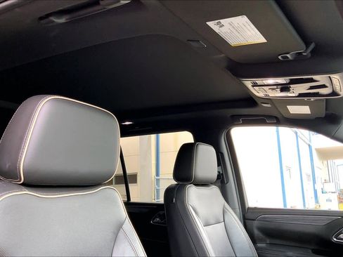 Used 2021 GMC Yukon SLT w/ SLT Luxury Plus Package RWD image 14