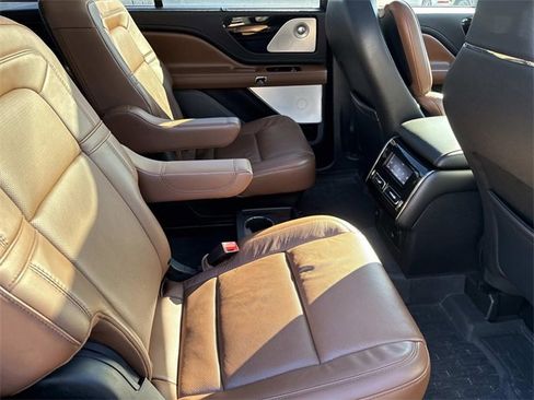Certified 2023 Lincoln Aviator Grand Touring w/ Equipment Group 301A image 22
