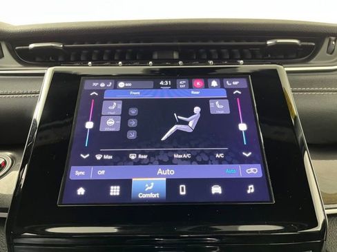 Used 2023 Jeep Grand Cherokee L Laredo image 27