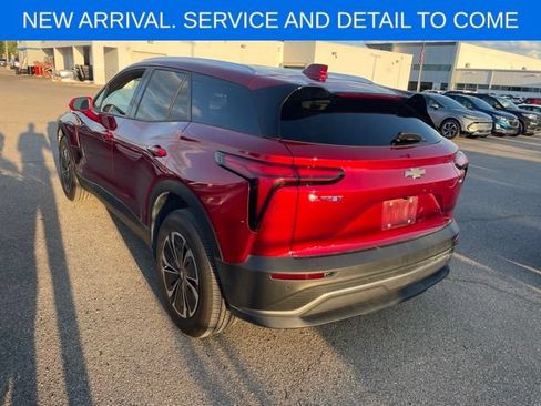 Used 2024 Chevrolet Blazer EV LT AWD/4WD image 4