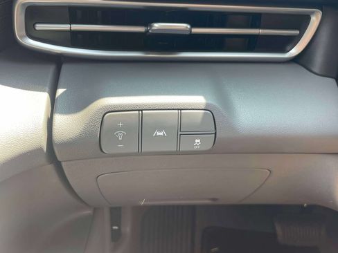 Used 2023 Hyundai Elantra SEL FWD image 20