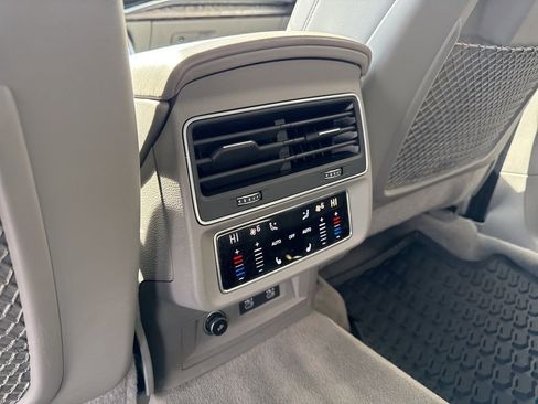 Used 2021 Audi Q7 3.0T Prestige w/ Prestige Package image 18