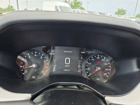 Used 2025 Jeep Compass Limited AWD/4WD image 23