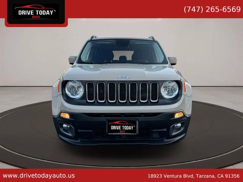 Used 2016 Jeep Renegade Latitude image 1