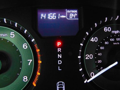 Used 2017 Honda Odyssey SE image 14