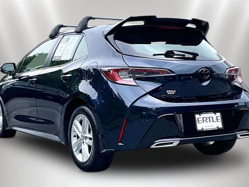 Used 2022 Toyota Corolla SE w/ SE Preferred Package FWD image 4