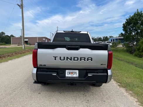 Used 2025 Toyota Tundra SR5 w/ SR5 Premium Package AWD/4WD image 5