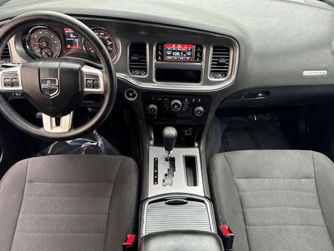 Used 2014 Dodge Charger SE image 25