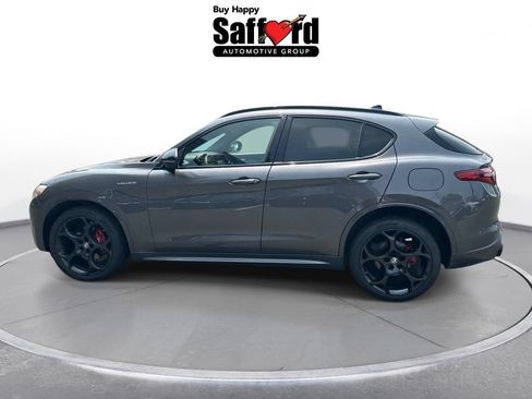 Used 2022 Alfa Romeo Stelvio Veloce AWD/4WD image 5