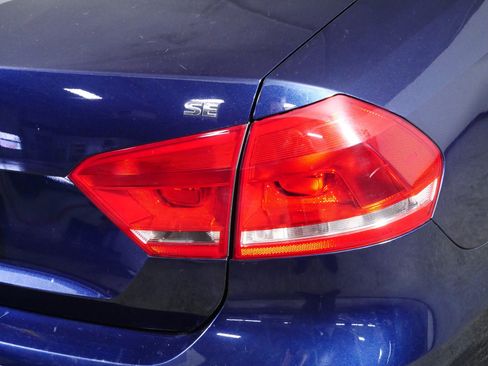 Used 2013 Volkswagen Passat 2.5 SE image 17