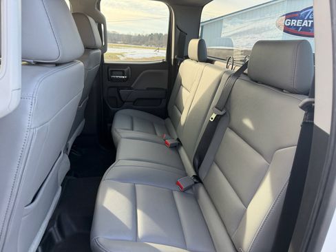 Used 2019 Chevrolet Silverado 2500 W/T w/ Snow Plow Prep Package image 33