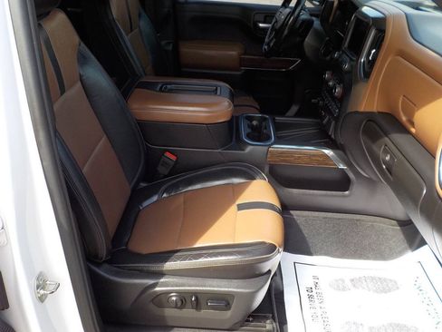Used 2019 Chevrolet Silverado 1500 High Country AWD/4WD image 31