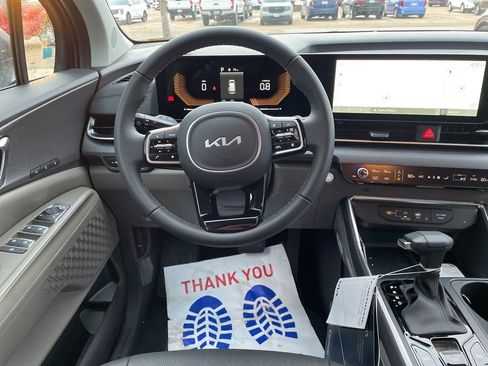 New 2026 Kia Carnival EX image 12