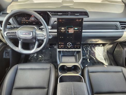 Used 2025 GMC Terrain Elevation w/ Elevation Premium Package AWD/4WD image 16