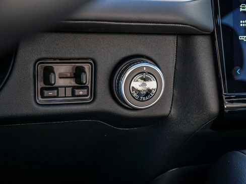 New 2025 Lincoln Navigator Reserve w/ Jet Appearance Package image 34