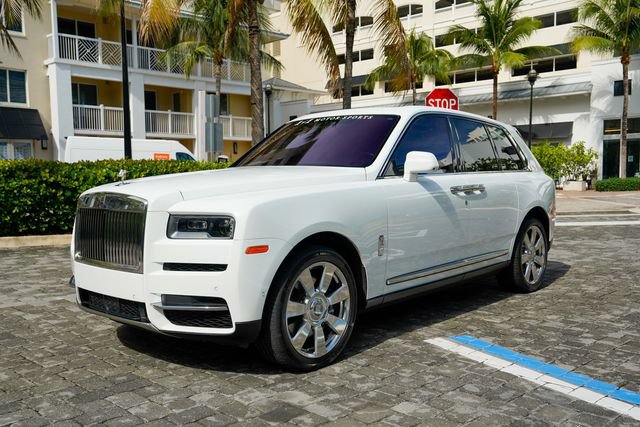 Used 2022 Rolls-Royce Cullinan AWD/4WD image 9