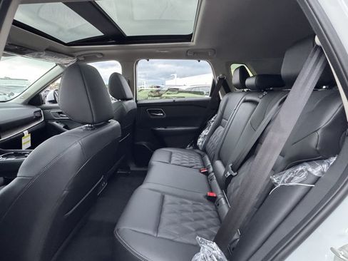 New 2026 Nissan Rogue Platinum w/ Platinum Premium Package AWD/4WD image 30