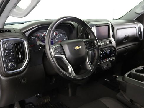 Used 2022 Chevrolet Silverado 1500 LT AWD/4WD image 25
